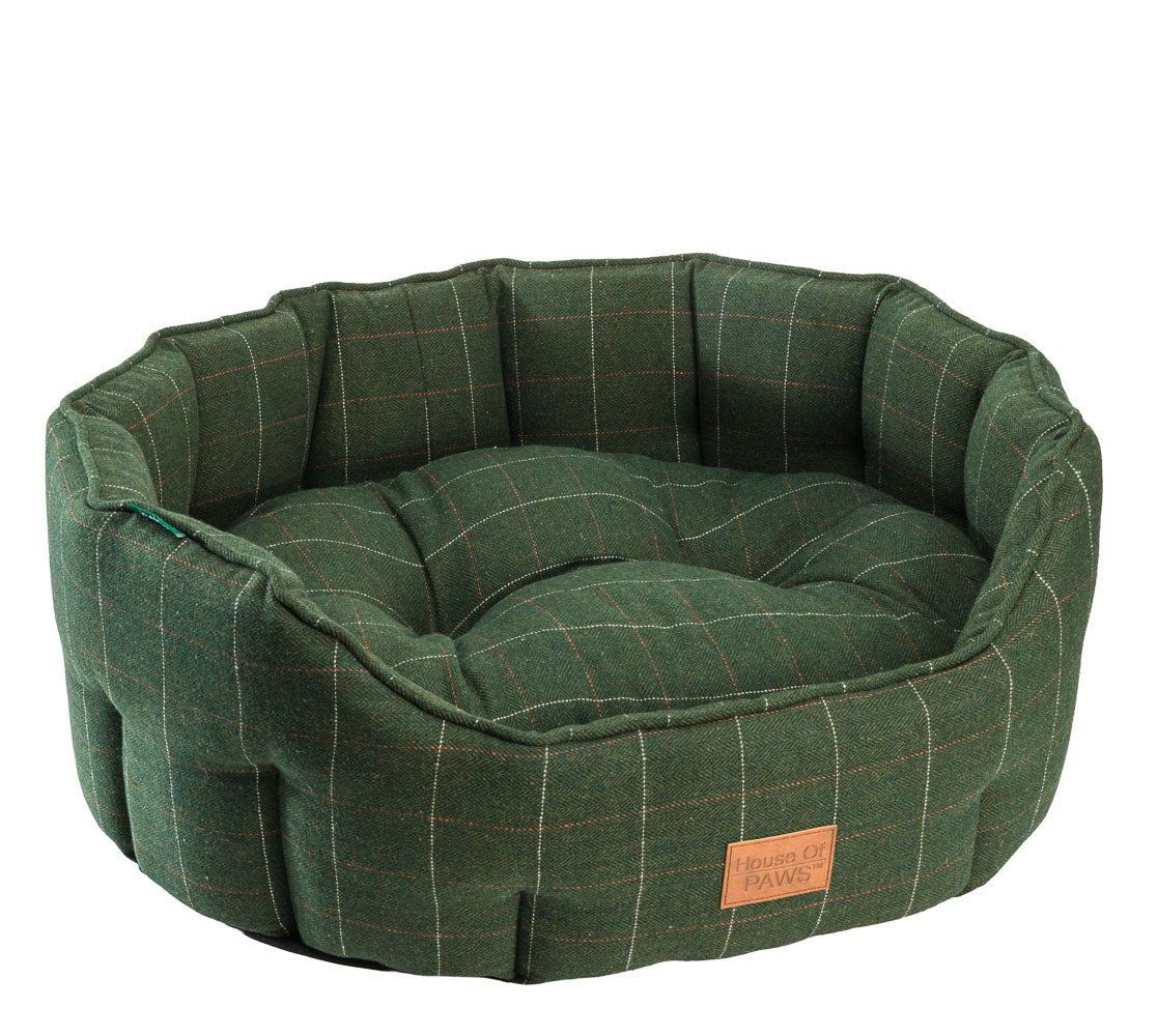 Green Tweed Oval Snuggle Bed